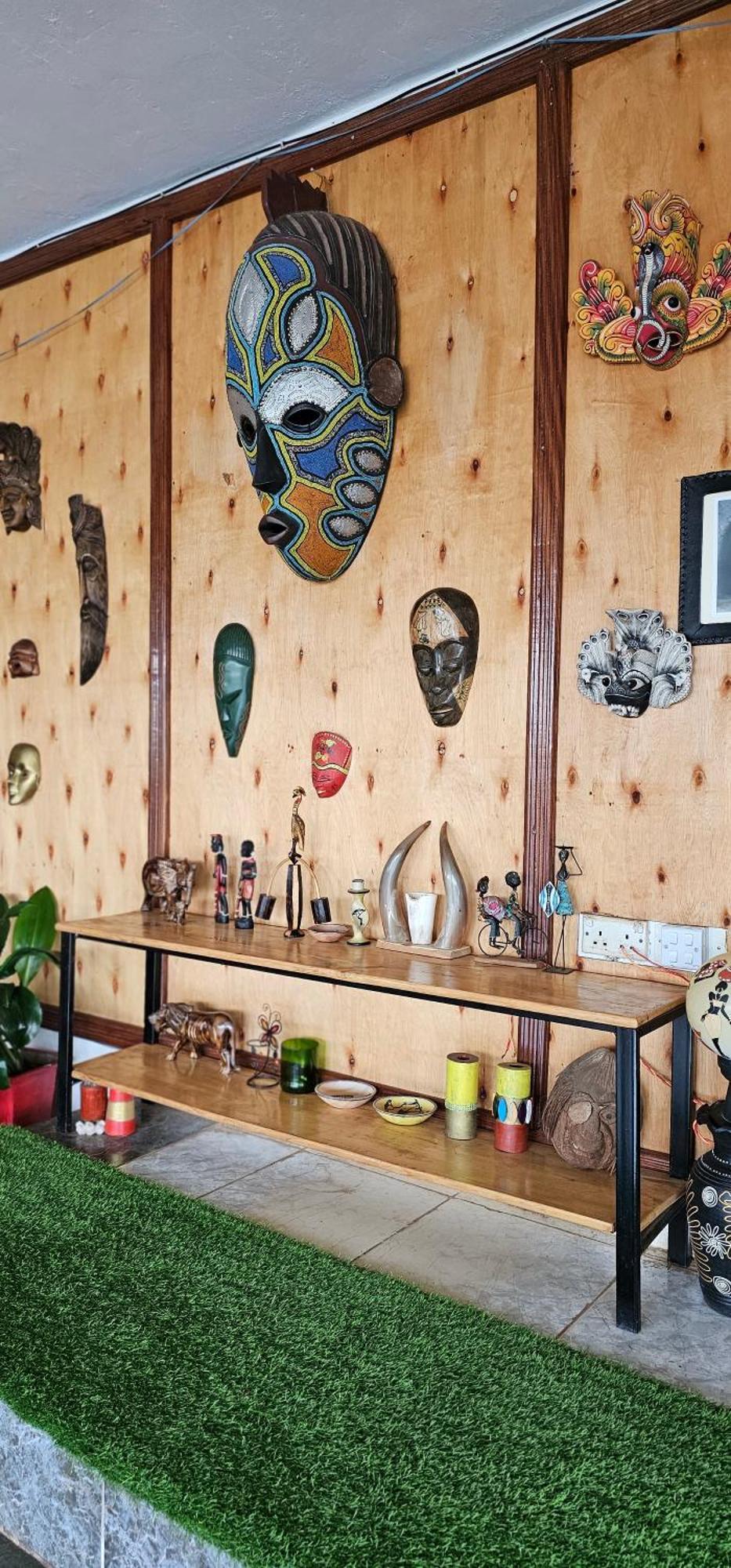 Northern Pearl Gulu Extérieur photo